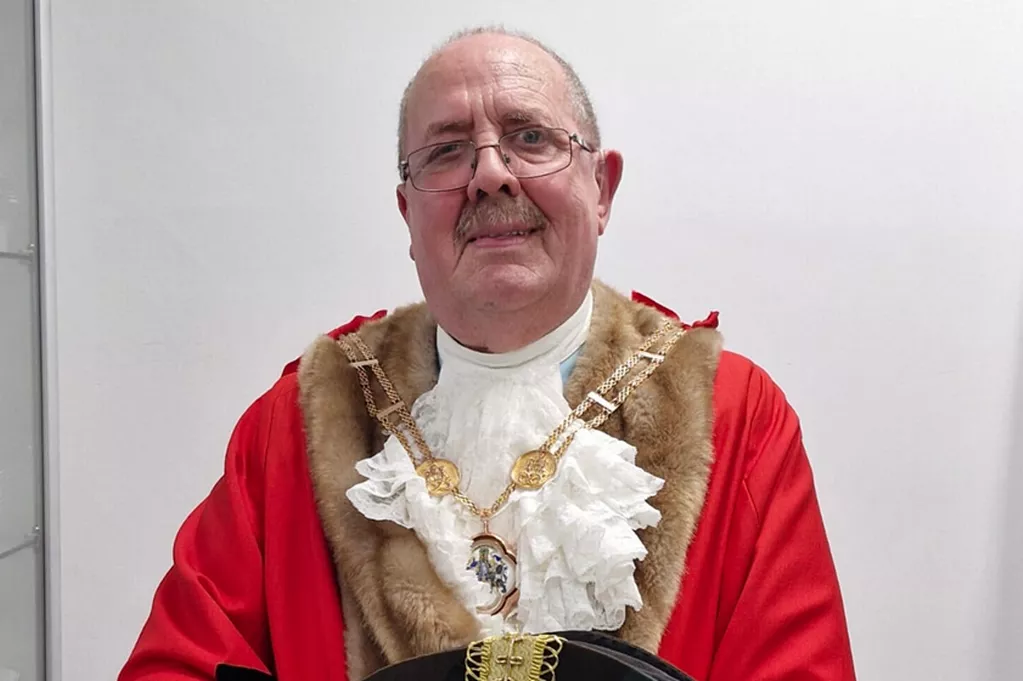 Mayor Barry Panter